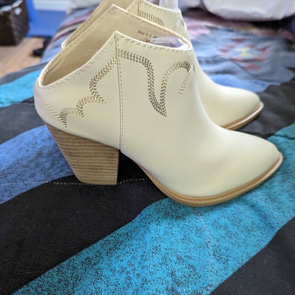 Dolce Vita Sahina boots/mules